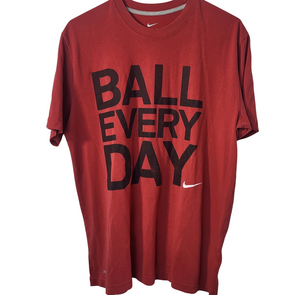 Nike Mens Dri-FIT "Ball Every Day" Graphic T-Shirt Red Basketball Swoosh Size M